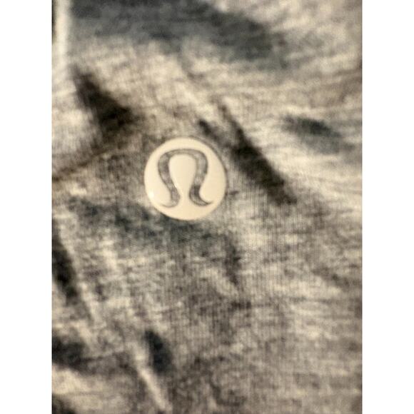 Lululemon women's Gray Silver Shimmer V Neck Cuffed Sleeve Tee Large - Picture 2 of 3